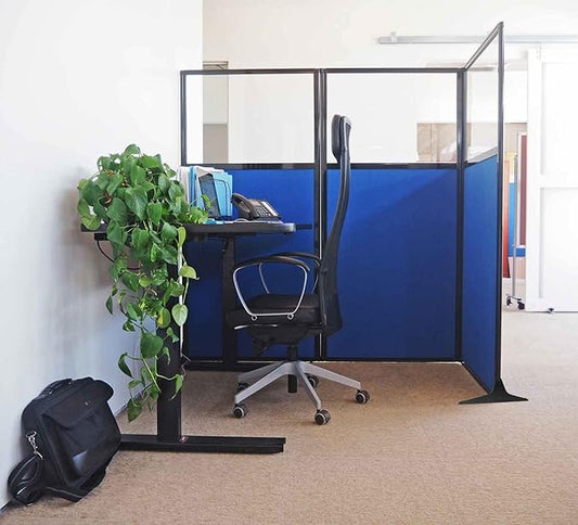 Versare Workstation Partition | Portable Wall Divider | Modern Office Cubicle | Free Standing Privacy Screen | Flexible Work Space | 99" x 70" Gray Elm Wood Grain Panels with Clear Window