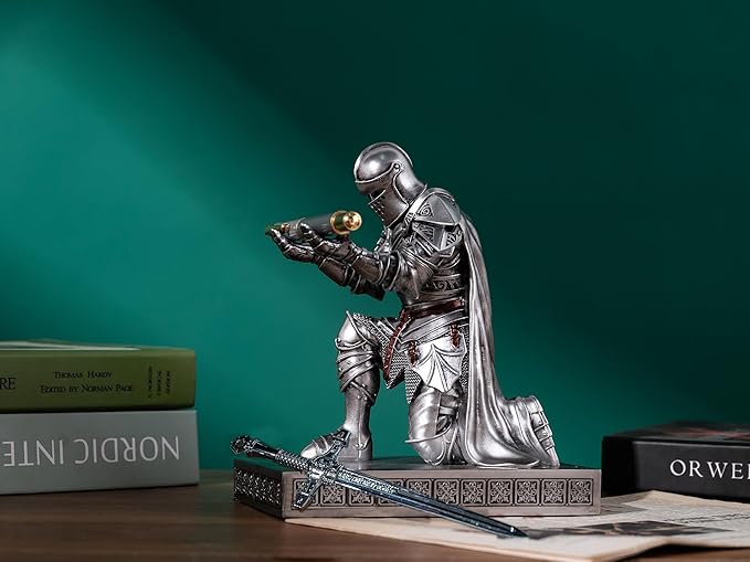 HDMbigmi King's Guard Leader Cloak Warrior Knight Pen Holder Mobile Phone Stand, Ornament Knight Statue, Pen Stand Paperweight for Office and Home (Silver)
