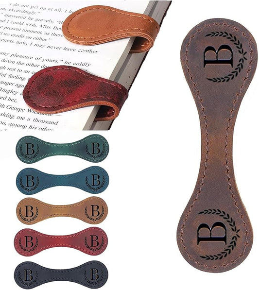 Personalized Magnetic Leather Bookmark, 26 Letters Custom Leather Bookmarks, Handmade, Leather Magnetic Bookmark for Book Lovers Readers Women Kid(Brown，B）